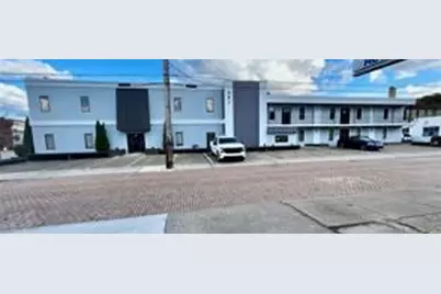 401 Locust St, Coraopolis, PA 15108 - Photo 1