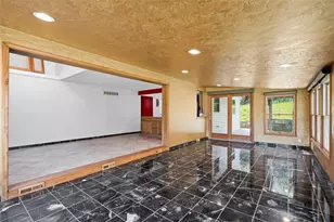 720 Blueberry St, West Mifflin, PA 15122 - Photo 15