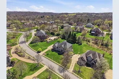 3053 Canterbury Dr, Hampton, PA 15101 - Photo 5