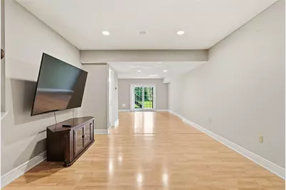 3053 Canterbury Dr, Hampton, PA 15101 - Photo 41