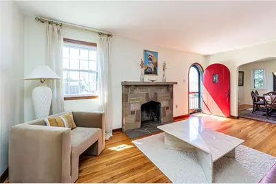 217 Monroe Dr, Pittsburgh, PA 15229 - Photo 5