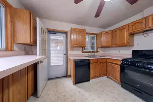 324 Linden Ave, Pittsburgh, PA 15215 - Photo 11