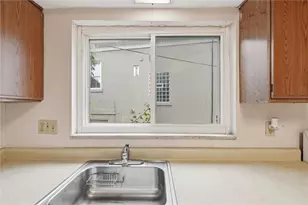 1304 S Negley Ave, Pittsburgh, PA 15217 - Photo 17