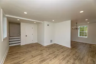 4978 S Pioneer Rd, Hampton, PA 15044 - Photo 7