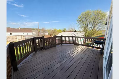 504 Meadow Ave, Charleroi Boro, PA 15022 - Photo 9