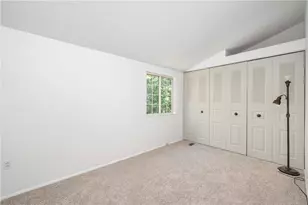 153 Rossmor Ct, Ross Twp, PA 15229 - Photo 17