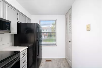 153 Rossmor Ct, Ross Twp, PA 15229 - Photo 15