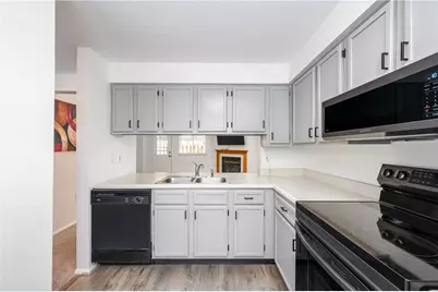 153 Rossmor Ct, Ross Twp, PA 15229 - Photo 13