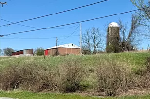 118 Hill Farm Rd, Dunbar, PA 15431 - Photo 1