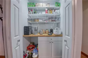 102 Bayberry Ln, Cranberry Township, PA 16066 - Photo 11