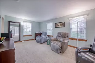 102 Bayberry Ln, Cranberry Township, PA 16066 - Photo 15