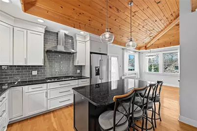 1123 Cochran Road, Pittsburgh, PA 15243 - Photo 13