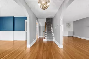 1123 Cochran Rd, Pittsburgh, PA 15243 - Photo 3