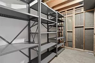 114 Lycoming Dr, Moon/Crescent Twp, PA 15108 - Photo 29