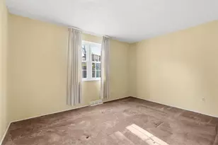 114 Lycoming Dr, Moon/Crescent Twp, PA 15108 - Photo 17