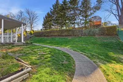 114 Lycoming Dr, Moon/Crescent Twp, PA 15108 - Photo 35