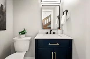 2635 Woodmont Ln, Pittsburgh, PA 15090 - Photo 7