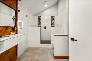 2635 Woodmont Ln, Pittsburgh, PA 15090 - Photo 29