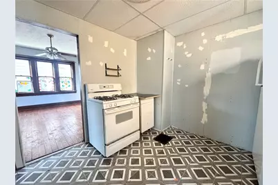 904 W Clayton St, New Castle, PA 16102 - Photo 9