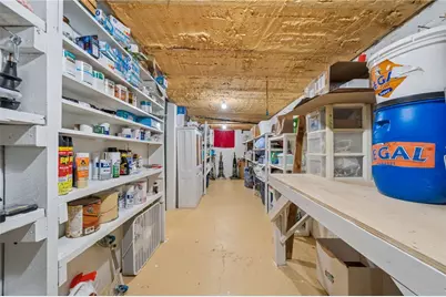 701 Cowan Ave, Jeannette, PA 15644 - Photo 27