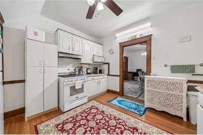 701 Cowan Ave, Jeannette, PA 15644 - Photo 9