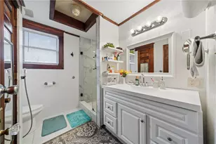 701 Cowan Ave, Jeannette, PA 15644 - Photo 11