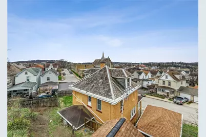 701 Cowan Ave, Jeannette, PA 15644 - Photo 35