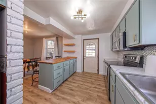 814 N 2nd St, Jeannette, PA 15644 - Photo 7