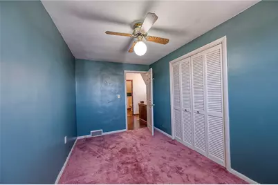 814 N 2nd St, Jeannette, PA 15644 - Photo 17
