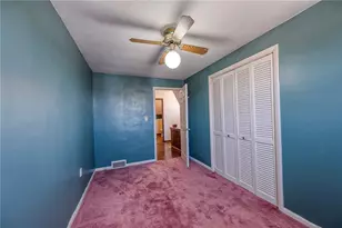 814 N 2nd St, Jeannette, PA 15644 - Photo 17