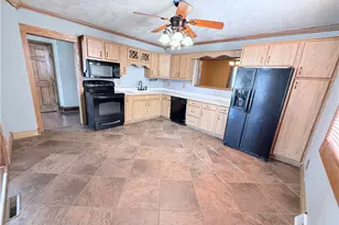 390 Jones St, Belle Vernon, PA 15012 - Photo 17