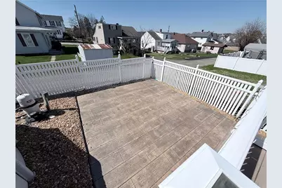 390 Jones St, Belle Vernon, PA 15012 - Photo 13