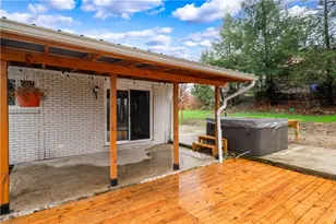 241 La Ray Dr, Center Township, PA 16001 - Photo 29