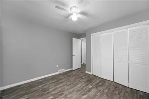 241 La Ray Dr, Center Township, PA 16001 - Photo 21