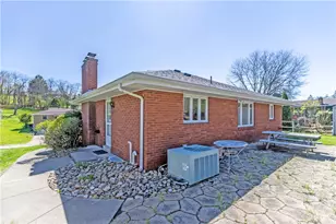 15 Fairhill Dr, Washington, PA 15301 - Photo 15