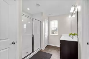 829 Frickwood Dr, South Park, PA 15129 - Photo 19