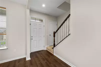 829 Frickwood Dr, South Park, PA 15129 - Photo 5