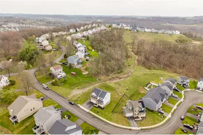 829 Frickwood Dr, South Park, PA 15129 - Photo 39