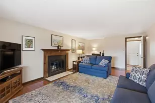 9044 Woodview Dr, Pittsburgh, PA 15237 - Photo 13