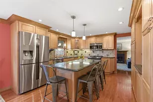 9044 Woodview Dr, Pittsburgh, PA 15237 - Photo 9