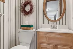 9044 Woodview Dr, Pittsburgh, PA 15237 - Photo 19