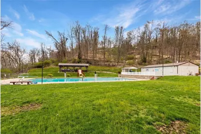 9044 Woodview Drive, Pittsburgh, PA 15237 - Photo 33