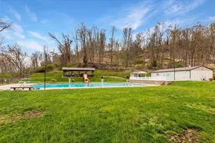 9044 Woodview Dr, Pittsburgh, PA 15237 - Photo 33