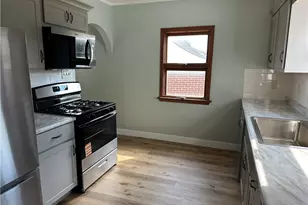 366 White Ave, Sharon, PA 16146 - Photo 11