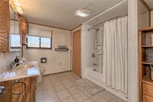 425 Welker St, Jeannette, PA 15644 - Photo 21