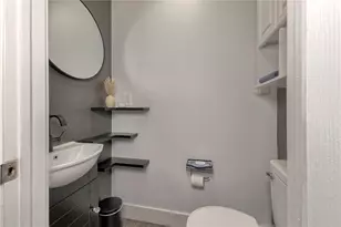 425 Welker St, Jeannette, PA 15644 - Photo 11