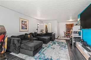 223 Forest Green Dr, Moon/Crescent Twp, PA 15108 - Photo 7