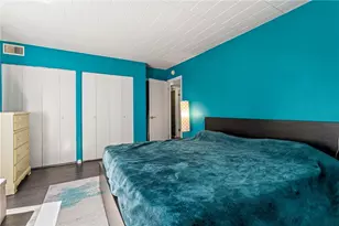 223 Forest Green Dr, Moon/Crescent Twp, PA 15108 - Photo 15