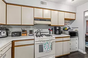 223 Forest Green Dr, Moon/Crescent Twp, PA 15108 - Photo 11