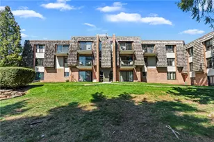 223 Forest Green Dr, Moon/Crescent Twp, PA 15108 - Photo 25